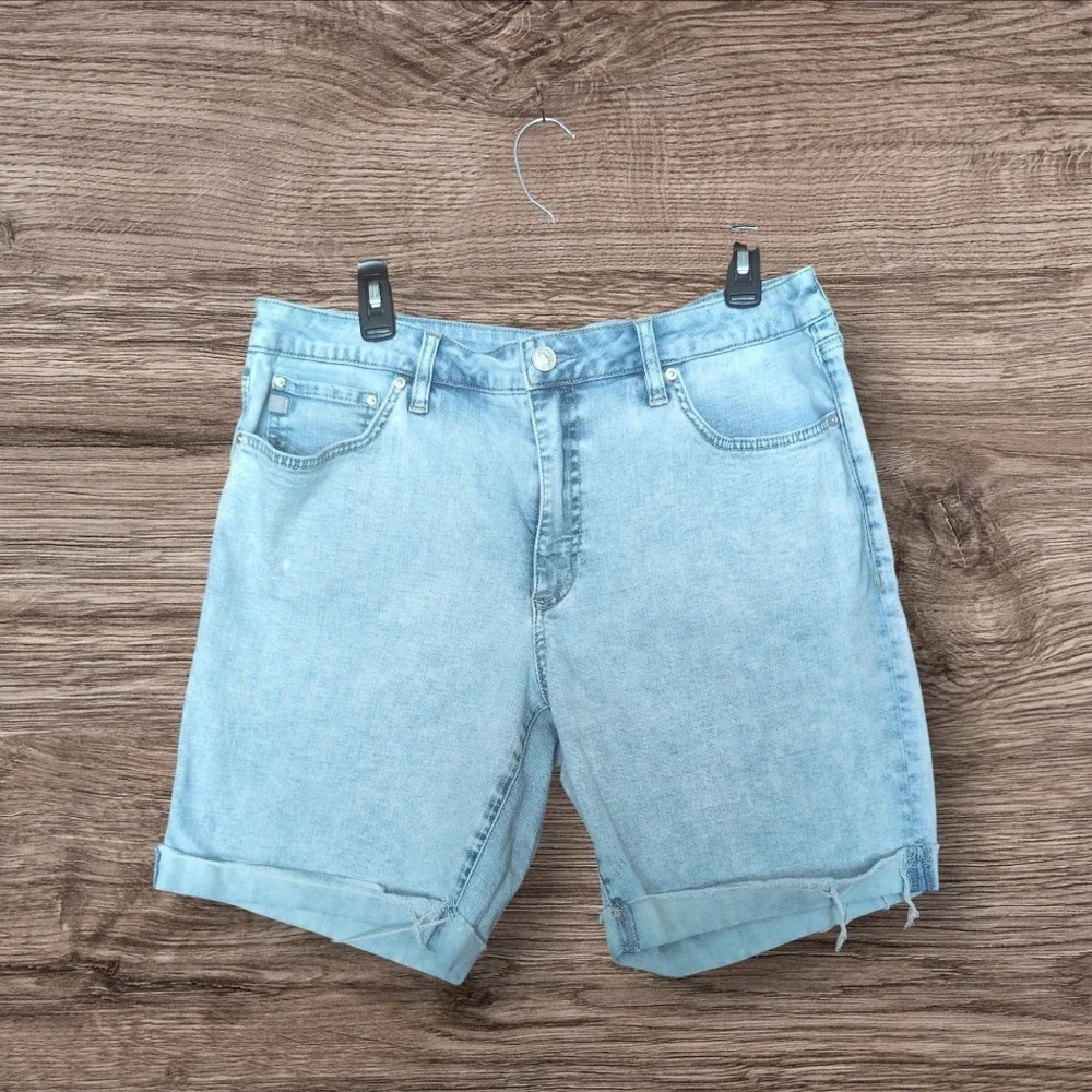 NWOT Size 14 - Seven 7 Denim Relaxed Bermuda Jean Shorts